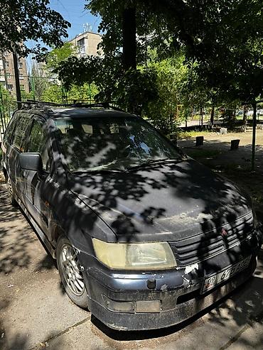 машина кроссовер: Mitsubishi Space Wagon: 1999 г., 2.4 л, Механика, Бензин, Универсал — 4