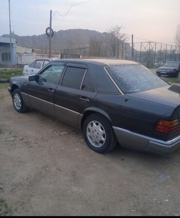 ключи машины: Mercedes-Benz W124: 1993 г., 2 л, Механика, Бензин, Седан