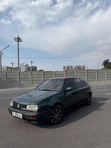 Volkswagen: Volkswagen Golf: 1995 г., 1.8 л, Механика, Бензин, Хэтчбэк — 4