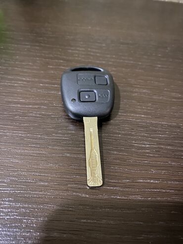 ключи lexus: Продам оригинал ключ от Лексус рх 330,350 от Европейца цена 5000с