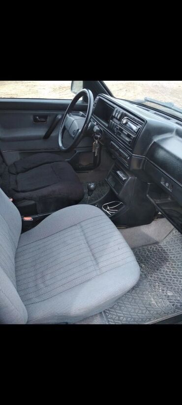 тюнинг салона passat b3: Volkswagen Golf: 1990 г., Механика, Бензин, Хетчбек