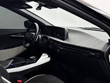 byd e2 2025: Kia EV6: 2023 г., Автомат, Электромобиль, Кроссовер — 9