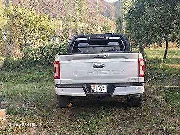на пикап: Ford F-150: 2021 г., 3.5 л, Автомат, Бензин, Пикап — 8