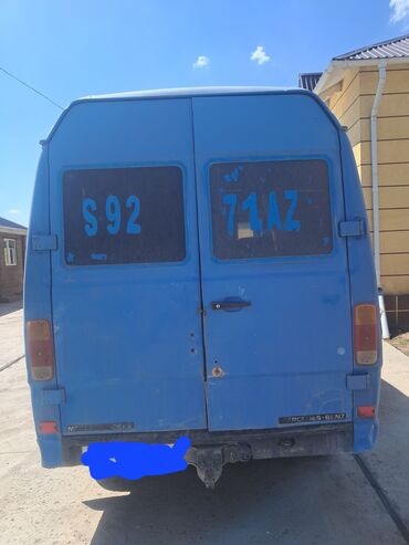 жук ташуучу унаалар: Жеңил жүк ташуучу унаа, Mercedes-Benz