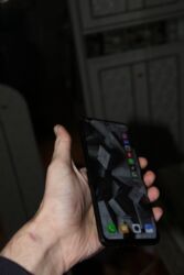 Mobil telefonlar üçün digər aksesuarlar: Məhsul: Smartfon üçün qoruyucu örtük (case) Təsvir: - Rəng: qara - — 18