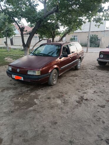 дизель гольф: Универсал Volkswagen Passat в темно-красном цвете, оснащенный