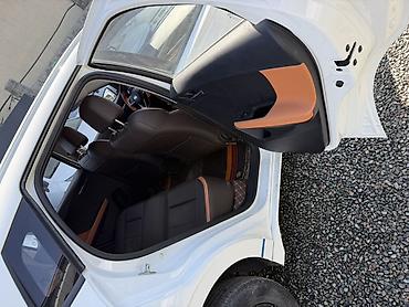 лабо машина: BYD E2: 2021 г., Автомат, Электромобиль, Кроссовер — 4