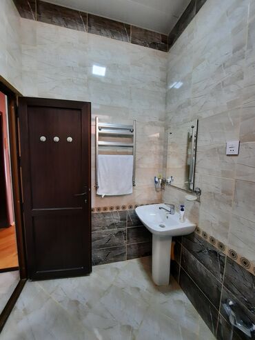 Günlük kirayə evlər: 242 kv. m, 8 otaq, Artezian quyusu, Telefon, Qaz -da lalafo.az — 10 Günlük kirayə evlər: 242 kv. m, 8 otaq, Artezian quyusu, Telefon, Qaz — 10