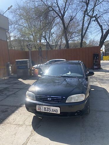 Другие автомобили: Седан компакт-класса, 4 двери, темно‑зеленый/черный цвет. Киргизские — 2