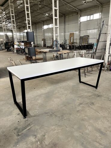 Ofis masaları: Yeni, Dördbucaq masa — 8