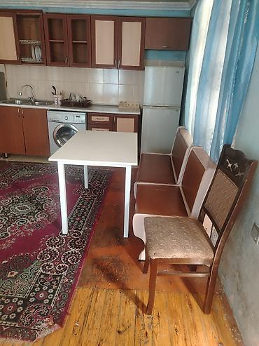 барные столы и стулья: Kirayə ev, 1 otaqlı mətbəx dəsti və yataq dəsti 1 evdə yerlewir,1-2 — 4