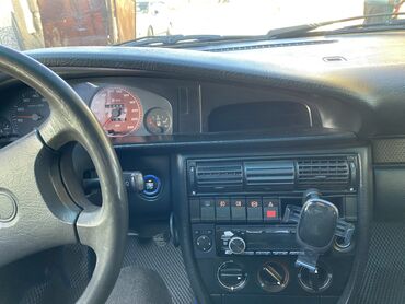 Audi: Audi 100: 1991 г., 2.3 л, Механика, Бензин, Седан — 7