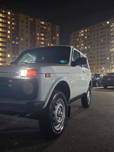 VAZ (LADA): VAZ (LADA) 4x4 Niva: 1.7 l | 2012 il 260000 km Kupe