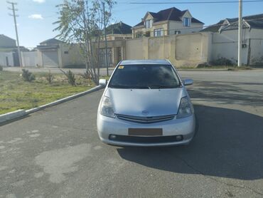 ilkin odenis 2500 azn avtomobil: Toyota Prius: 1.5 l | 2007 il Hetçbek