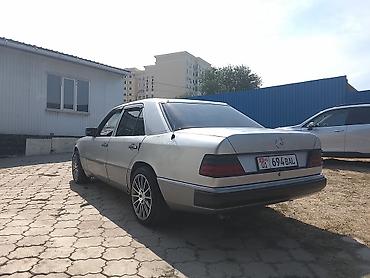 Mercedes-Benz W124: 1991 г., 2.3 л, Механика, Бензин, Седан
