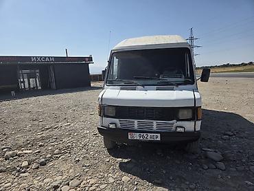 лампа для брудера: Mercedes-Benz T1: 1985 г., Фургон — 4