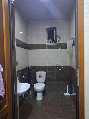 Həyət evləri və villaların satışı: 3 otaqlı, 75 kv. m, Kredit yoxdur, Orta təmir — 15