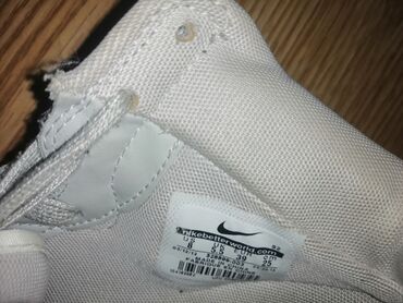 Women's Sneakers and athletic shoes: 39 — 10