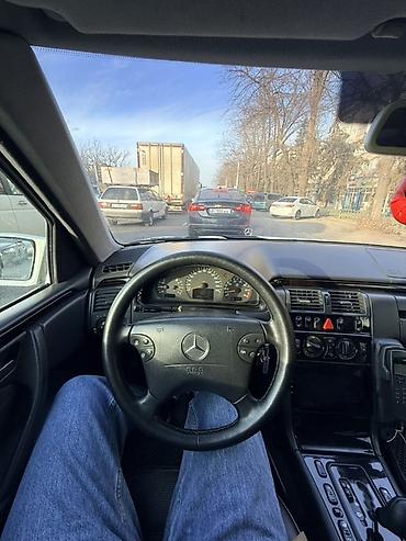 Mercedes-Benz: Mercedes-Benz E-Class: 1999 г., Седан — 16