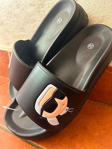 tory burch cizme: Karl manji kalup za br
Brojevi 37 38 39 40
1700
din
SS🖤 — 2