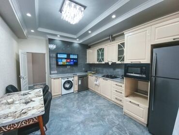бина аз аренда квартир: Otaq yoldaşı xanım tələb olunur. Ünvan: 8mk, Cəfər Xəndan küçəsi, Zirə