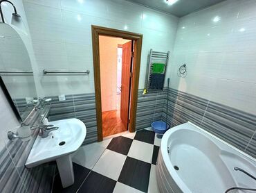 Uzunmüddətli kirayə mənzillər: Xətai metrosu, Neftçilər xəstəxanasının yanı, Həsən Salmani küçəsi — 12