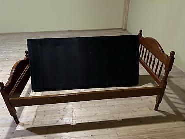 Çarpayılar: İşlənmiş, Təknəfərlik çarpayı, Bazasız, Matras ilə, Siyirməsiz — 7