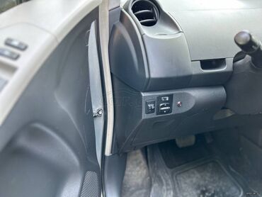 Toyota: Toyota Yaris: 1.3 l. | 2008 έ. Χάτσμπακ — 10