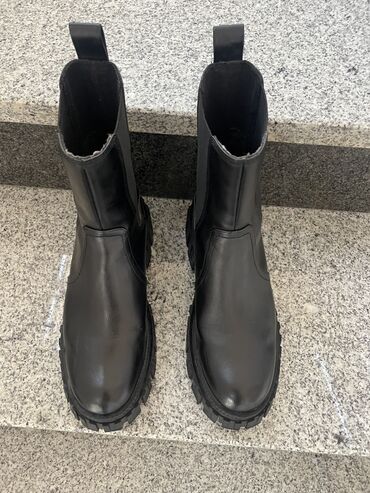 nove starke: High boots, Aldo, 39