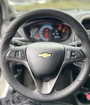Chevrolet: Chevrolet Spark: 2018 г., 1 л, Вариатор, Бензин, Хэтчбэк — 11