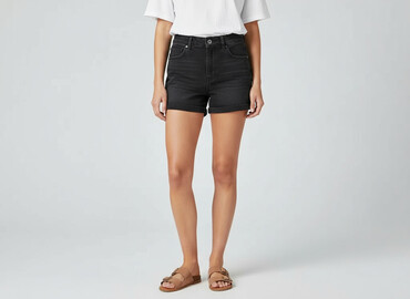 rozkloszowane spodenki czarne: Denim Collection, Shorts for women, size XS