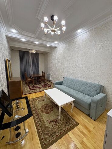 Mənzil kirayələyirəm: Ev ecemi metrosu ile arasi 2 deqiqedir. 10 mertebeli binanin 3 cu — 20