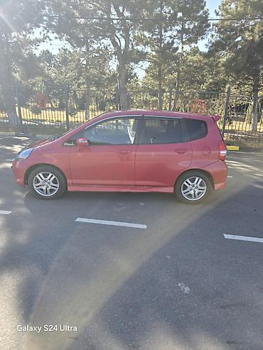 кияа 5: Honda Fit: 2006 г., 1.3 л, Автомат, Бензин, Хэтчбэк — 3