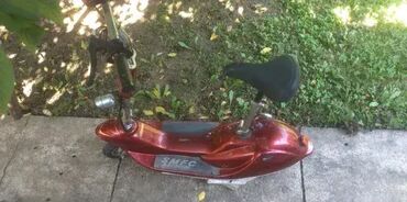 Trotineti, skejtbordovi i hoverbordovi: Neispitano. Nema adapter i konektor punjenja. Slanje Brzom postom ide — 1