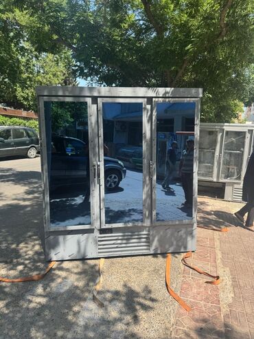 Soyuducular: Magaza üçün her növ vitrinlerin ve dondurucu sifarişle hazirlanir 6ay
