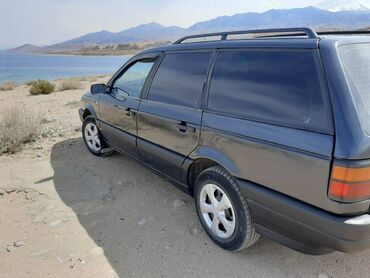 smart автомобиль: Volkswagen Passat: 1991 г., 1.8 л, Механика, Бензин, Седан