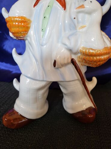 Čaše: Flasa nova za pice 1951 do 1974god. Lippelsdorf porcelan Istocna — 9
