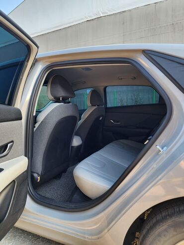 Hyundai: Hyundai Avante: 2021 г., 1.6 л, Вариатор, Газ, Седан — 11