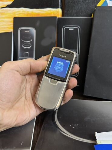 Nokia: Nokia 8 Sirocco, < 2 GB Memory Capacity, rəng - Gümüşü, Düyməli — 8