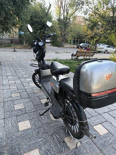 Мототехника: Электроскутер/электромопед городского типа Описание: - Практичный — 1