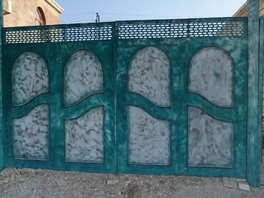 Darvazalar: Darvazalar, Həyət üçün