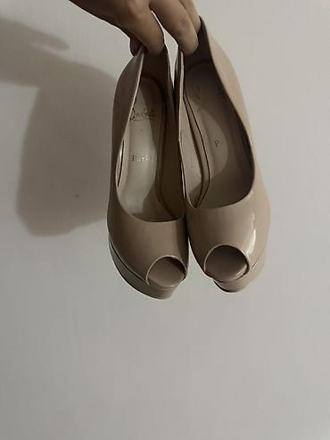 louboutin: Туфли-на высокой шпильке с открытым мыском размер 36-37 - Цвет — 4