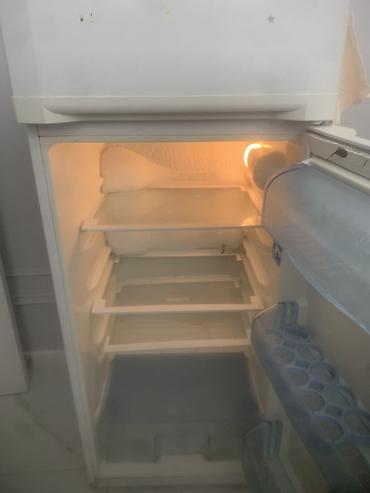 Beko iki qapılı soyuducu - Üst hissədə ayrıca dondurucu bölmə