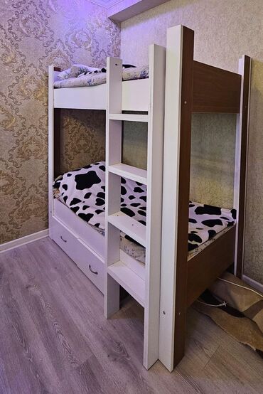 надувная кровать высокая: Б/у, Для девочки и мальчика, С матрасом, С выдвижными ящиками