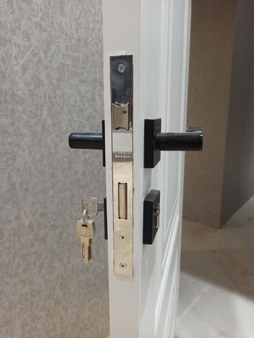 Qapıların təmiri: Qapı ustası ibrahim qapıların - keyfiyyətli, yüksək səviyyədə — 16