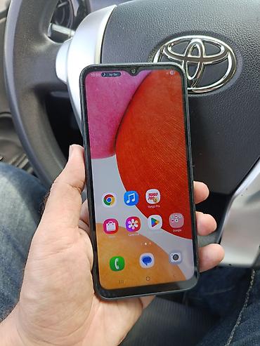 a 13 telefon: Samsung Galaxy A13, 64 GB, rəng - Qara, İki sim kartlı — 1