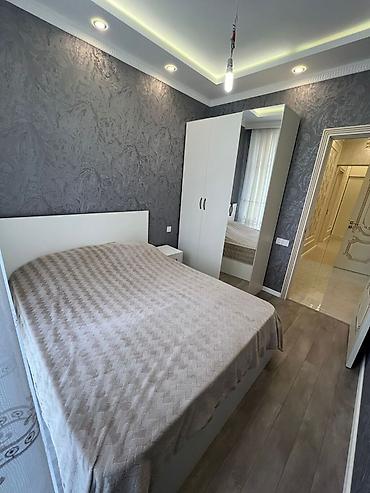 Yeni tikili: 28 May, 4 otaqlı, Yeni tikili, m. 8 Noyabr, 100 kv. m — 9