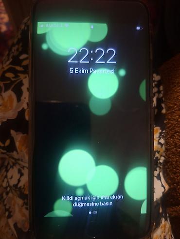 lg ekran: IPhone 7 Plus, Qara — 2