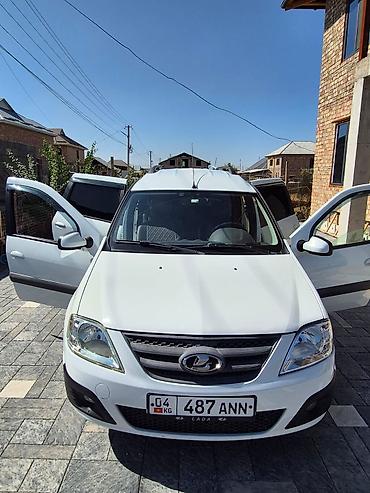 машина rexton: ВАЗ (ЛАДА) Largus: 2019 г., 1.6 л, Механика, Бензин, Универсал — 2