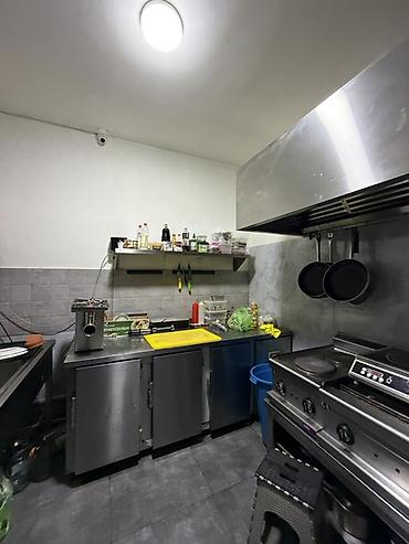 kafe stolari: Məkan Yol Kənarıdır Hazır Restoran Biznesidir 10 mne satılır — 9